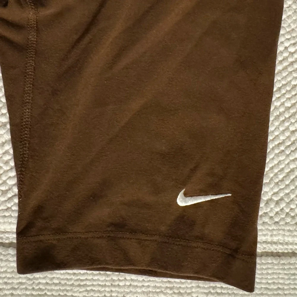 Nike Essentials Dri-FIT Brown Bike Shorts Women’s XS